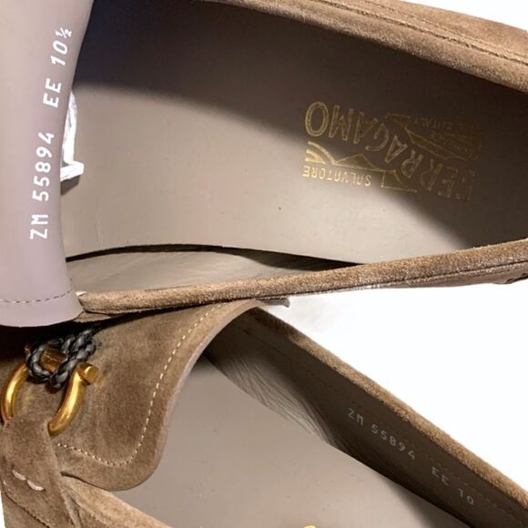 ❤️SOLD❤️Salvatore Ferragamo Front 4 Suede Driver Loafers - Picture 8 of 13